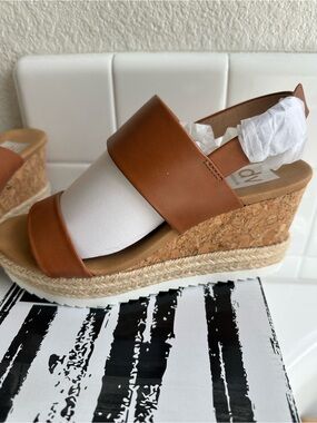Dolce Vita Wedge Sandals in Brown and White - Platform Espadrille Style.. NEW !!